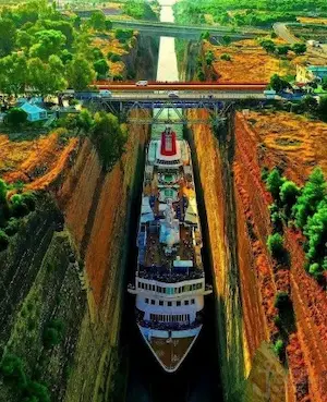 Коринфский канал - искусственный водный путь в Греции